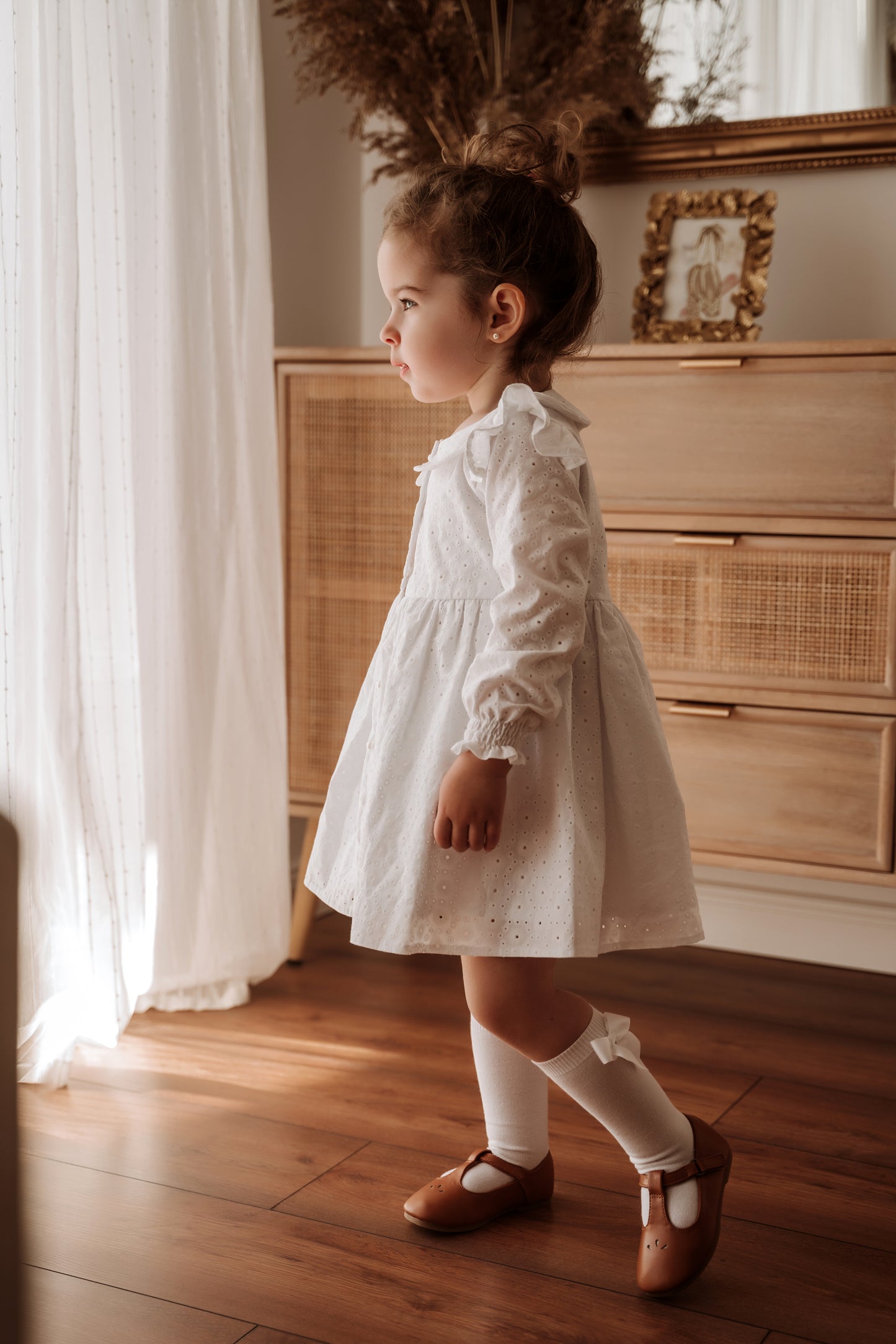 Rochie fetite alba din bumbac brodat