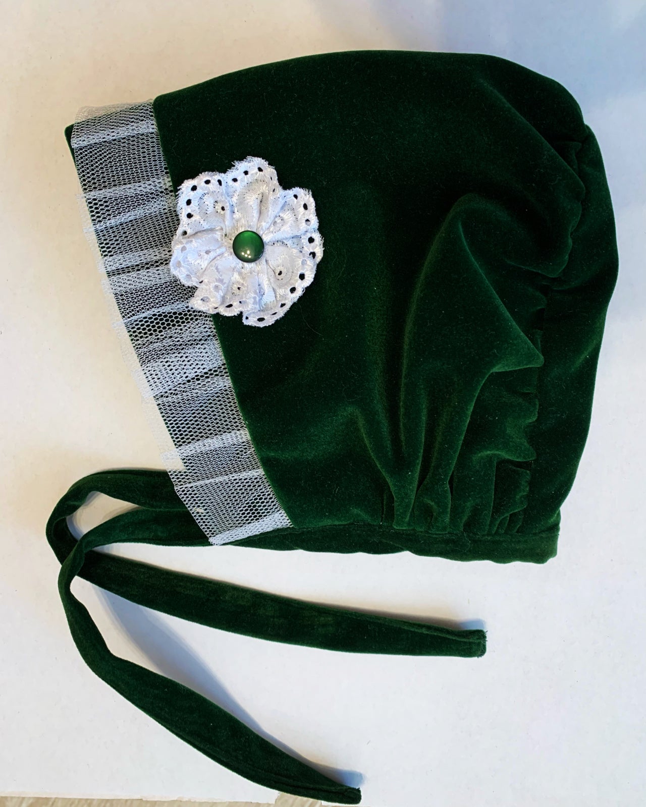 Bonetică din catifea