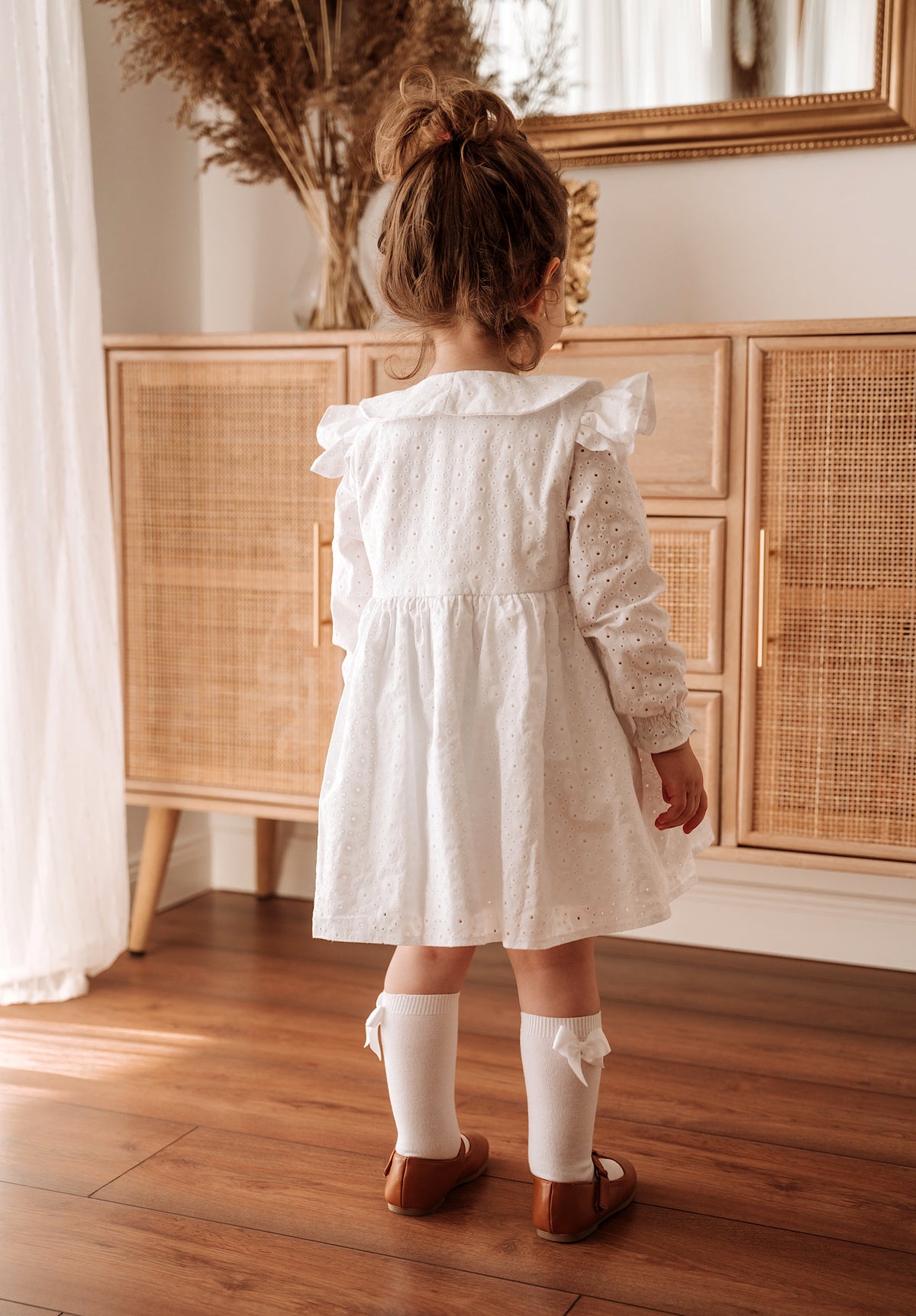 Rochie fetite alba din bumbac brodat