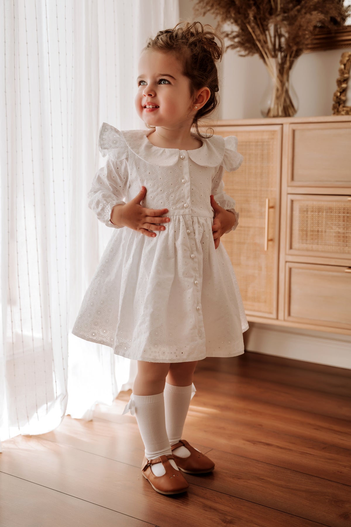 Rochie fetite alba din bumbac brodat
