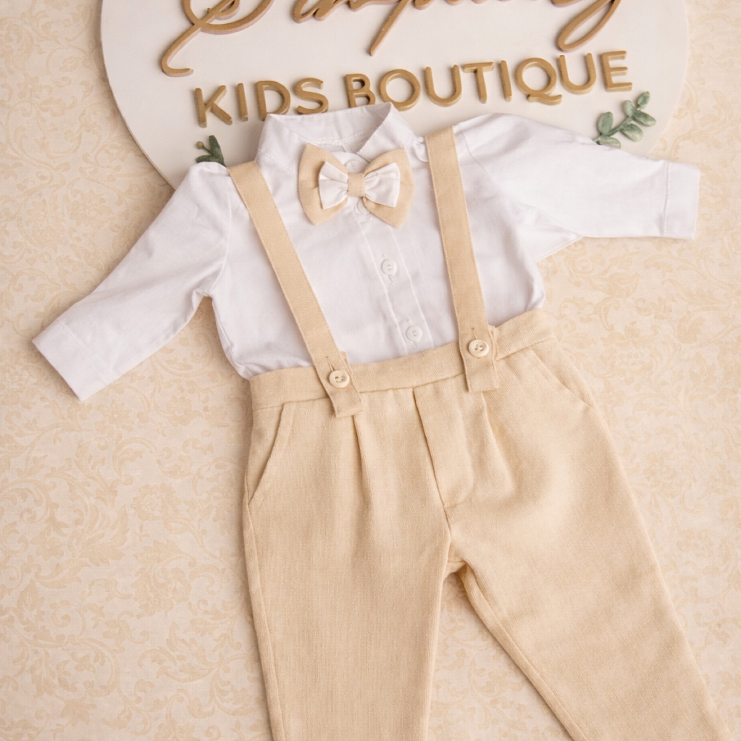 Costum botez Martin crem