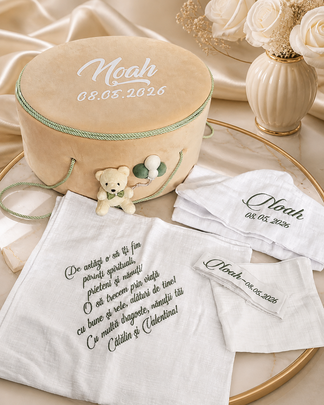 Trusou botez elegant crem si olive cu ursulet