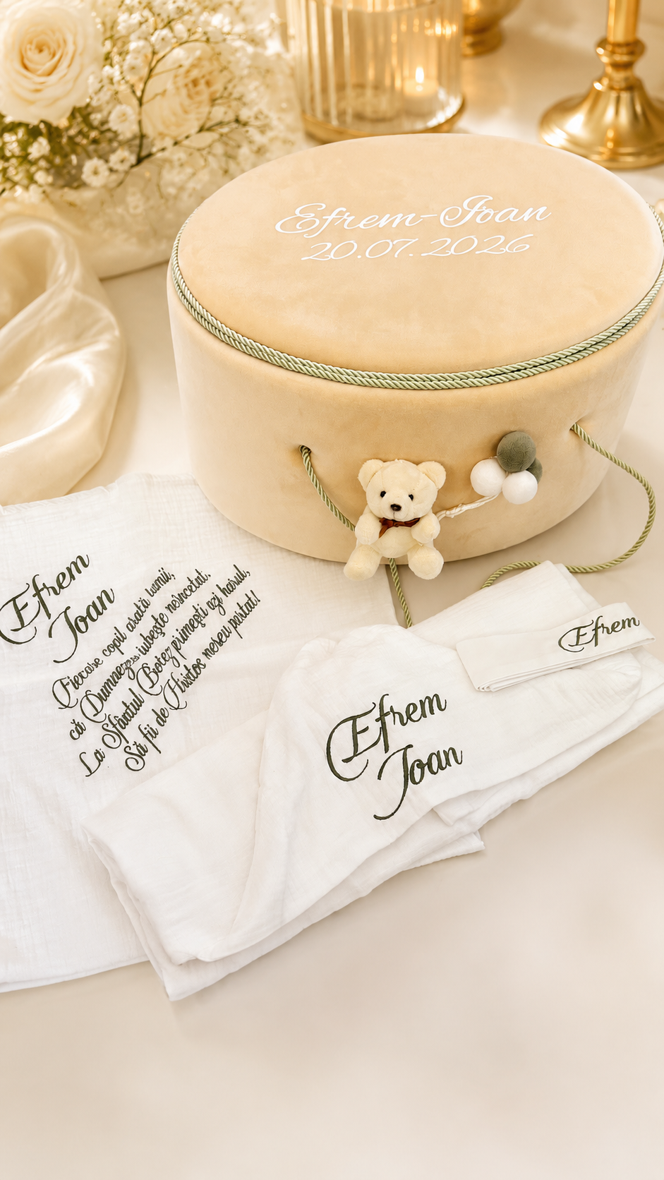 Trusou botez elegant crem si olive cu ursulet