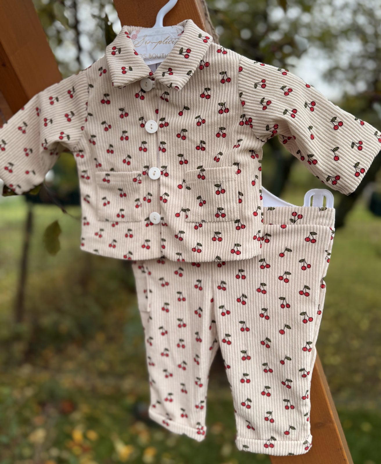 Compleu fetite bluza-pantalon cu cirese