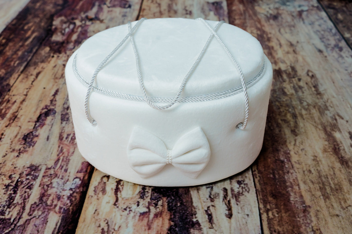 Cufar botez White